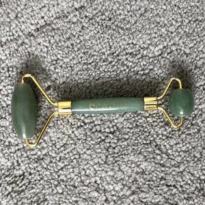 Green Soothing Face Roller *FREE with purchase